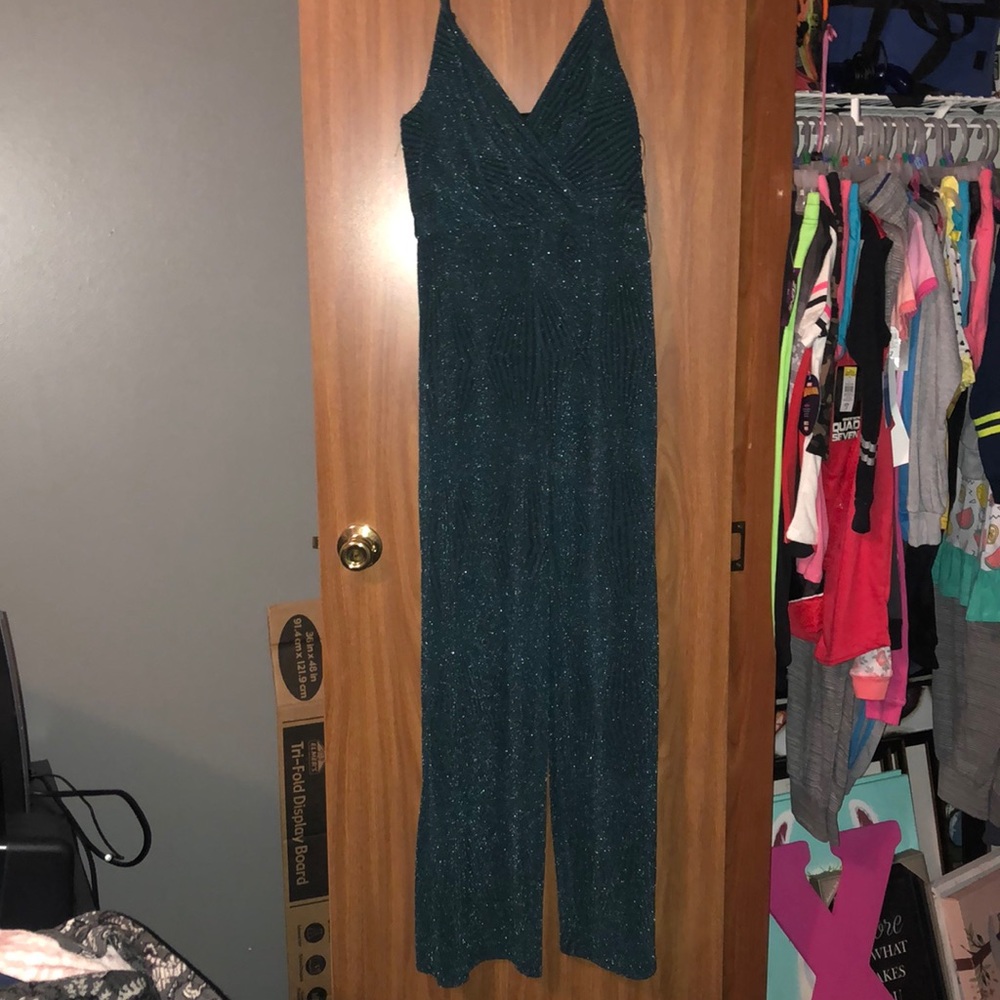 Women’s dress pants suit